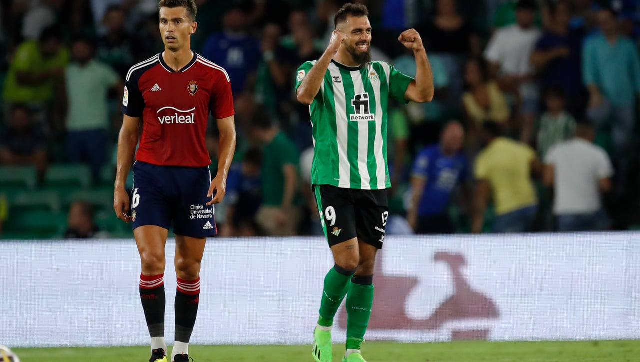 LaLiga destaca al delantero del Betis Borja Iglesias por delante de Lewandowski, Vinicius o Aspas
