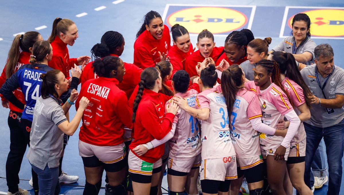 El seleccionador español de balonmano hace balance del Mundial y apunta muy alto: "Tenemos tiempo por delante con este grupo de jugadoras"