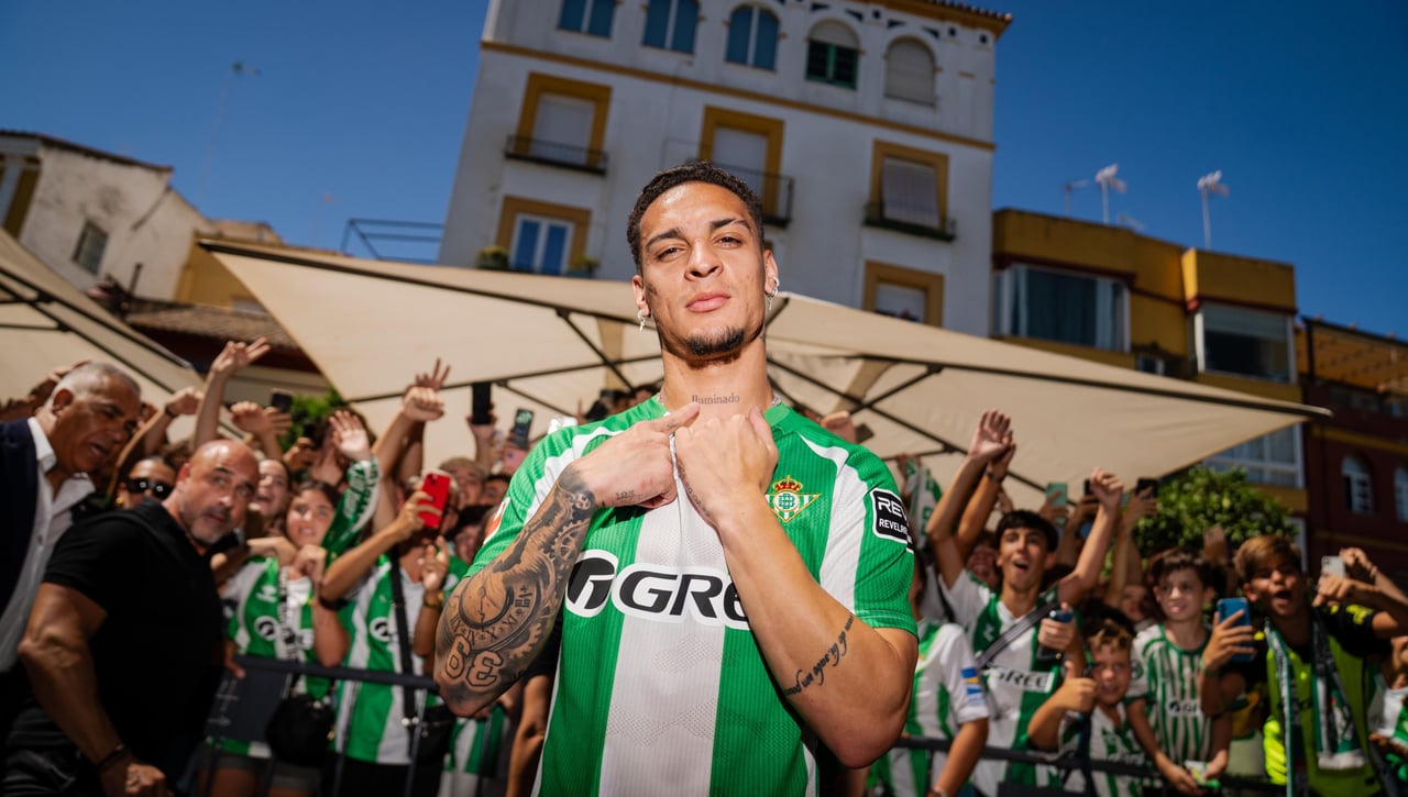 La historia de amor entre Antony y el Betis tendrá su documental 