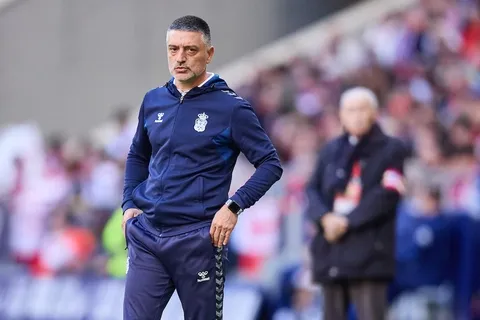 García Pimienta recibe un duro ‘palo’ tras su salida de Las Palmas 