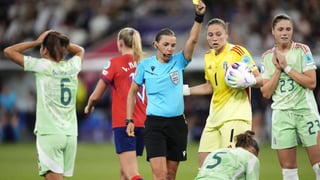 Lío con la árbitra de la final de España