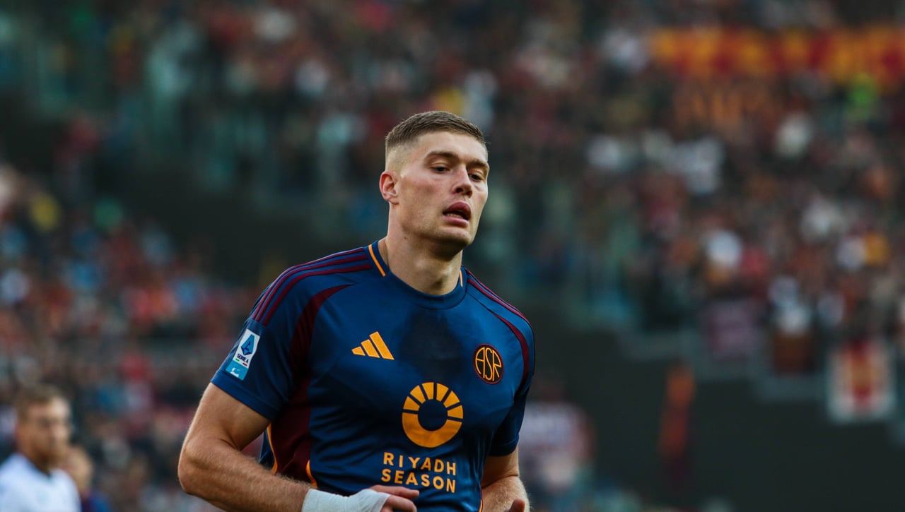 Dovbyk recoge cable con el Girona