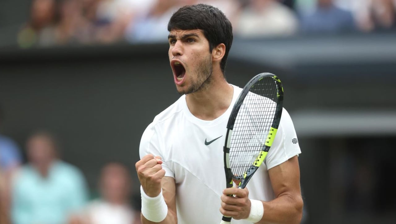 Carlos Alcaraz da buenas noticias y apunta a Djokovic