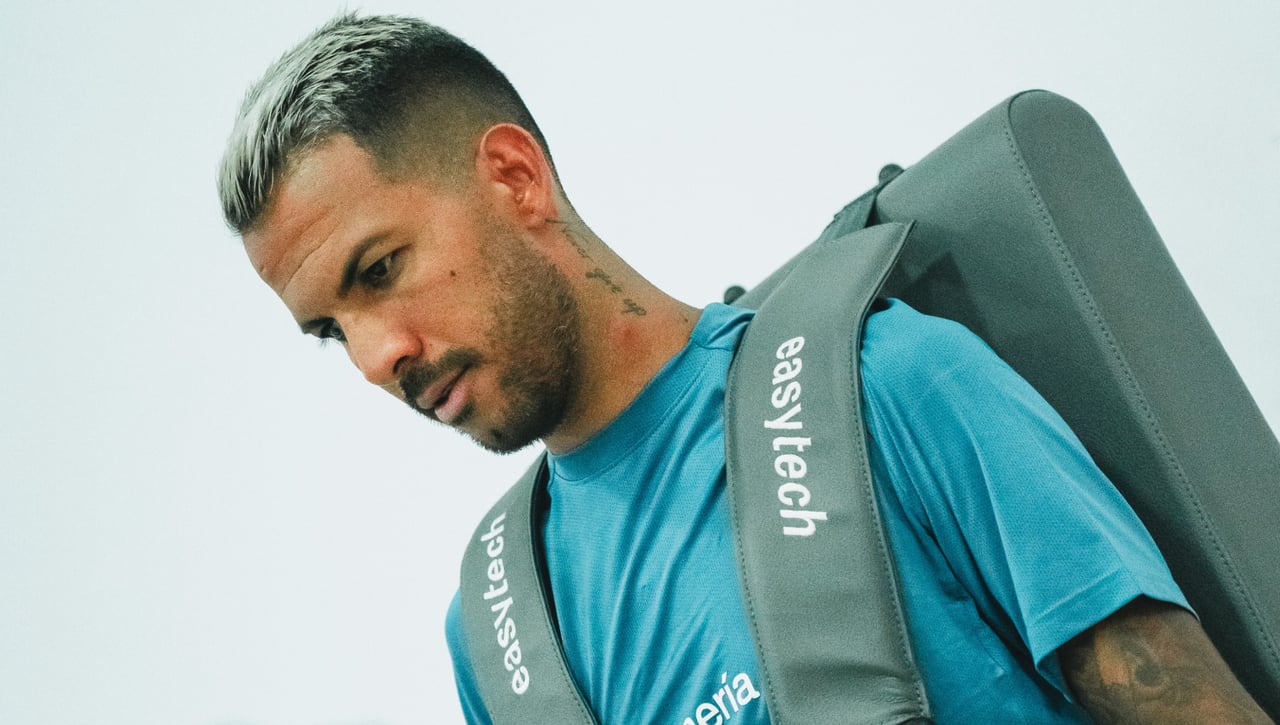 Jonathan Viera podría abandonar el Almería en verano