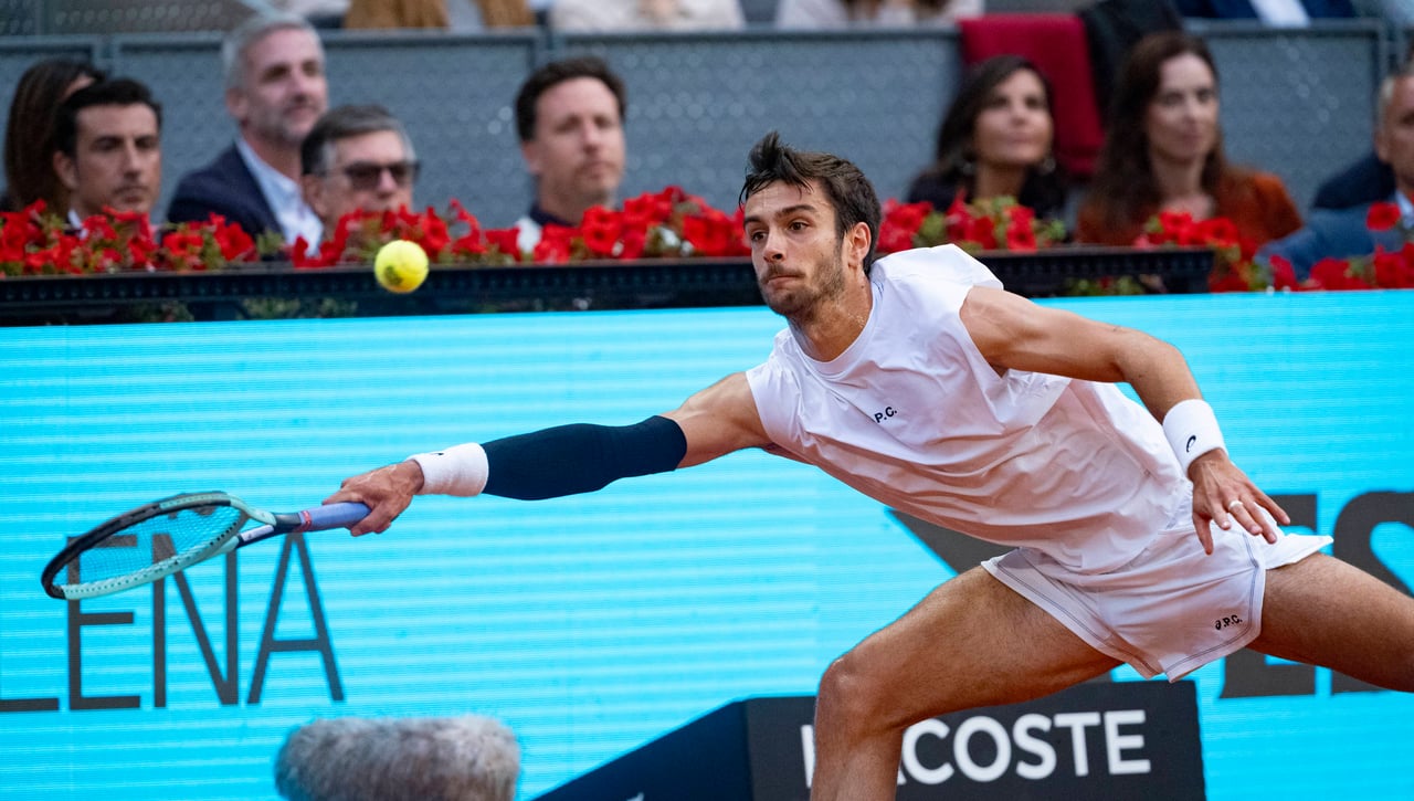 Lorenzo Musetti da la sorpresa y se convierte en una nueva estrella de la ATP