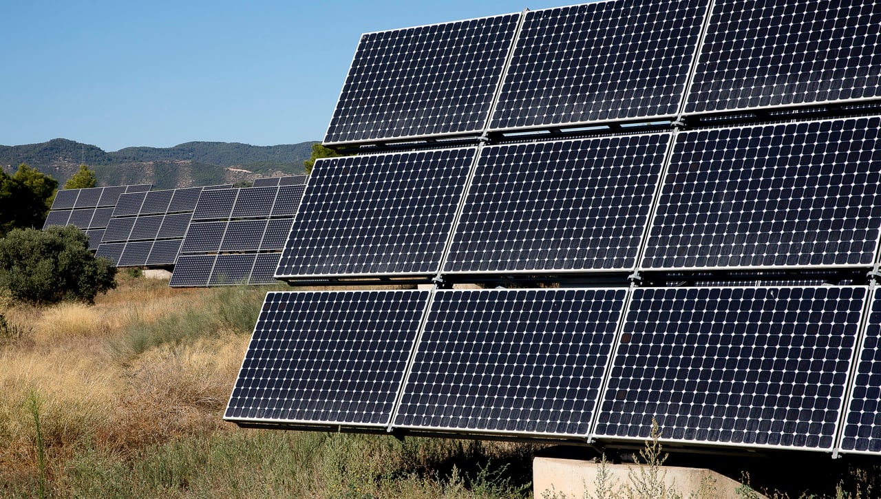 El apagón despierta el autoconsumo 'low cost' en España