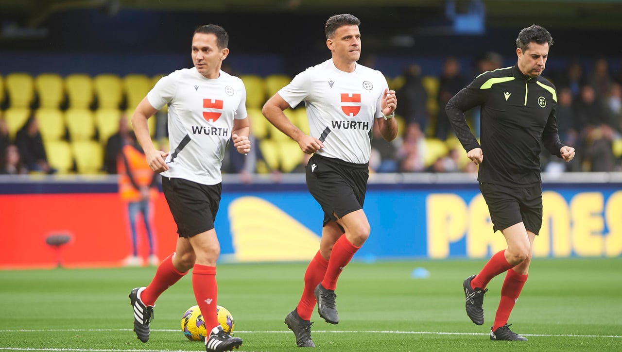 Jesús Gil Manzano, árbitro elegido para pitar el Athletic - Real Madrid 