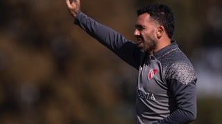 Carlos Tevez, trasladado de urgencia al hospital