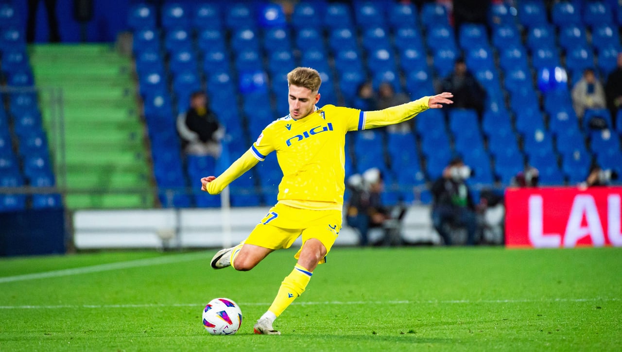Robert Navarro se distancia de la Real Sociedad