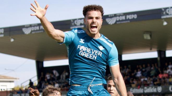 Un goleador que llama a la puerta de Pellegrini con su futuro en el aire