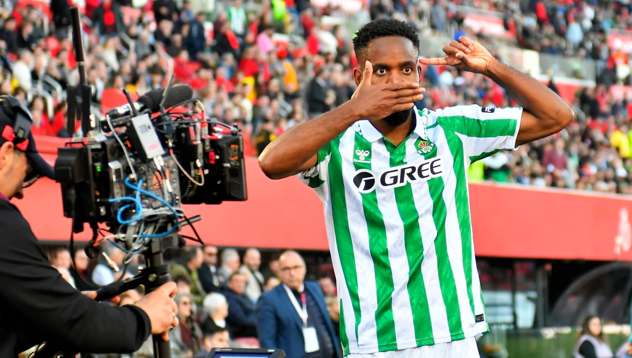 La contundente protesta de Bakambu tras darle el triunfo al Betis   