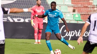 Nobel Mendy responde al plan trazado por el Betis