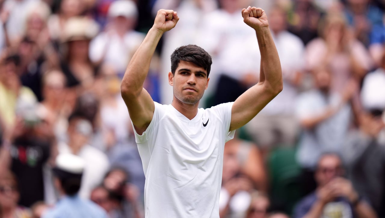 Carlos Alcaraz empieza la reconquista con el freno puesto