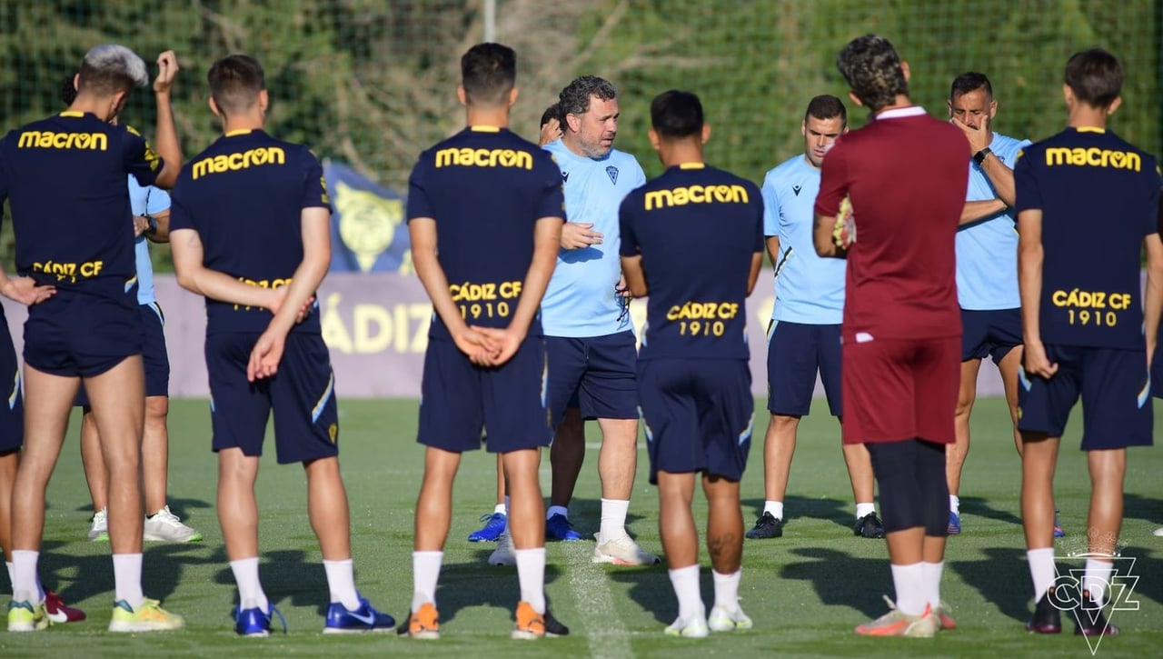 Negredo, principal ausencia en la lista del Cádiz para el Trofeo Antonio Puerta