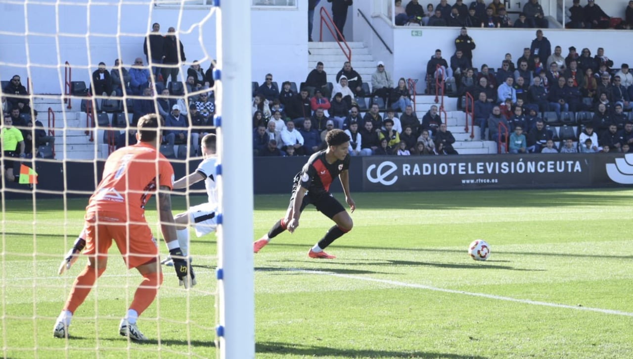 Ceuta 1-0 Sevilla Atlético: Vuelta a las andadas, incluso con viento a favor
