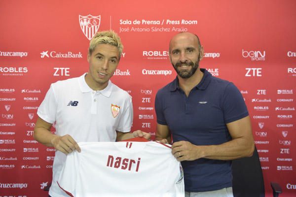La presentación de Nasri con el Sevilla, en imágenes