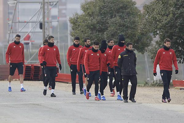 Vitolo vuelve a entrenarse con el grupo después de su lesión