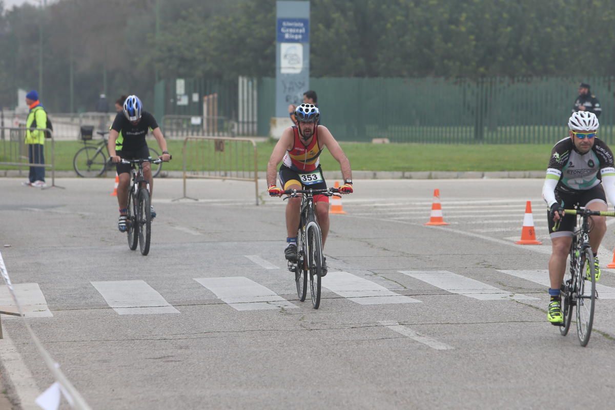Pujol y García se llevan el VII Duatlón de Sevilla