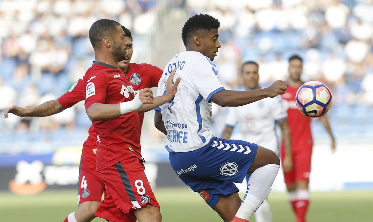 El Tenerife da el primer paso con un gol de Jorge (1-0)