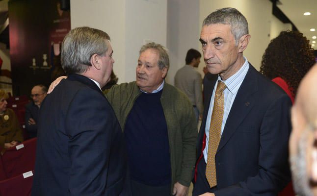 El Sevilla homenajea a Montero, el 'artista' que se perdió Mundial 82 por lesión