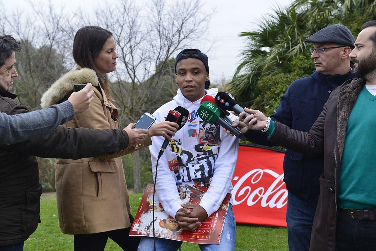 Sevilla y Betis presentan su calendario de Coca-Cola