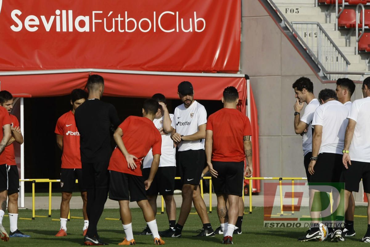 Última sesión del Sevilla antes de medirse al Standard