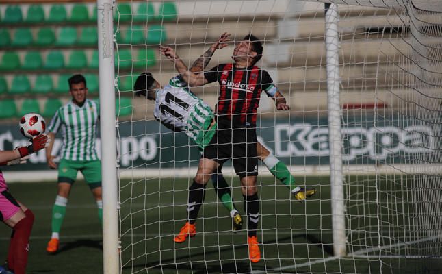 Betis Deportivo 5-1 CD Cabecense: El filial continúa soñando en su oasis