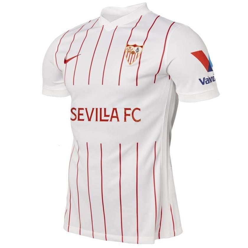 Las camisetas del Sevilla que nunca verás y las 14 firmas que le han dado 'piel'; Castore aspira a ser la 15ª