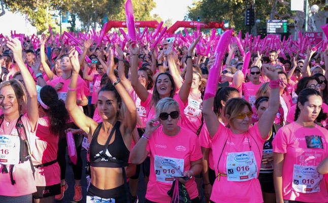 La Carrera de la Mujer de Sevilla congrega a 10.000 participantes