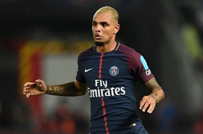 En mes y medio ya podrán firmar con quien quieran; en el Sevilla hay tres