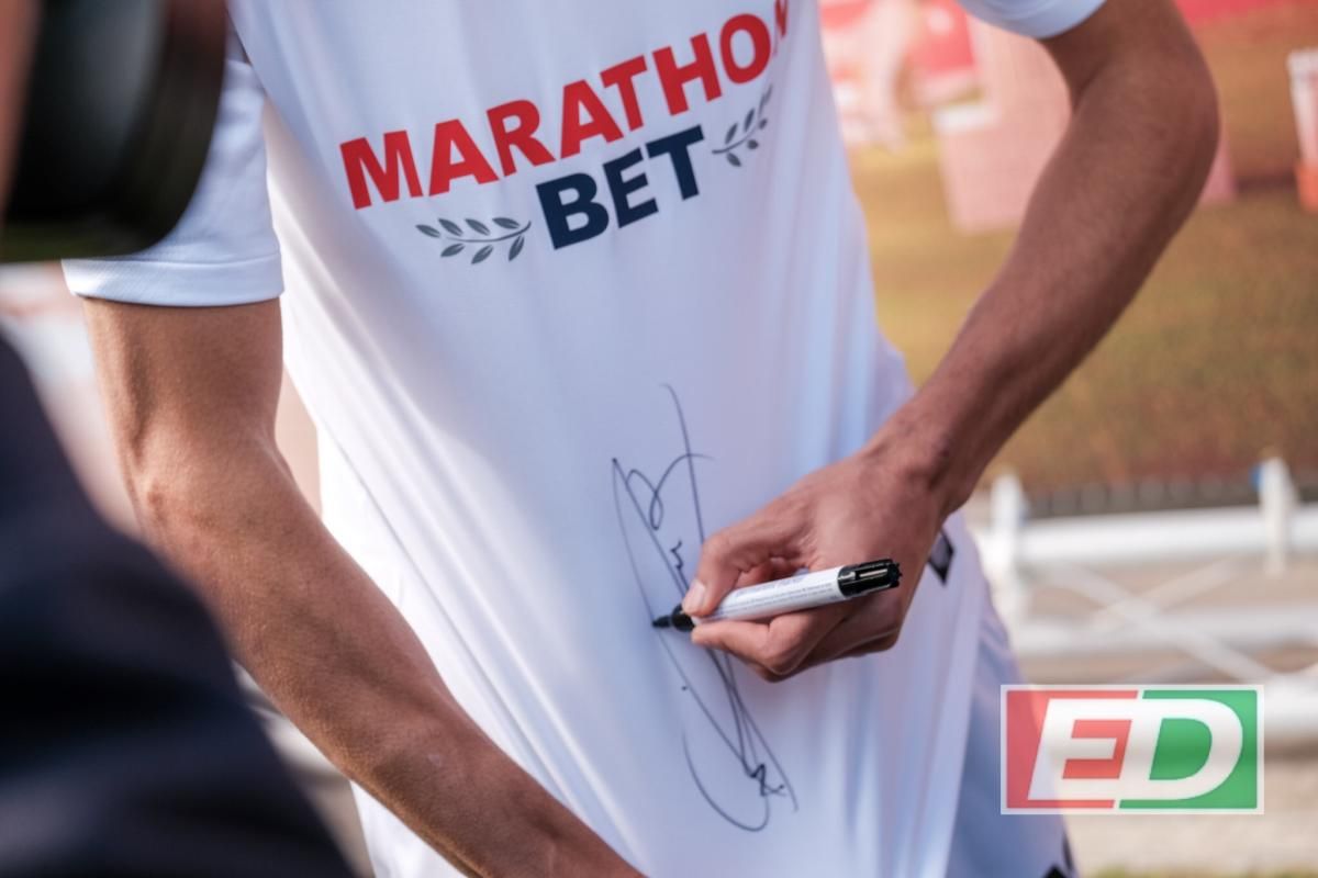 En-Nesyri: "Vengo a trabajar y hacer goles"