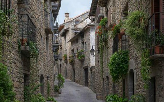 Los 18 pueblos más bonitos de España (de Despeñaperros hacia arriba)
