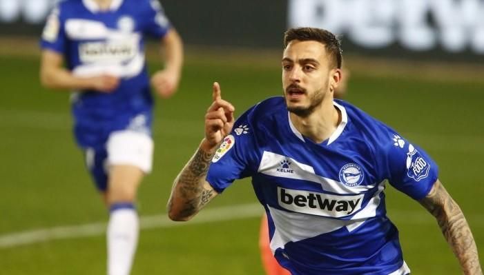 Tres sevillistas y un bético en el once ideal de la jornada 22