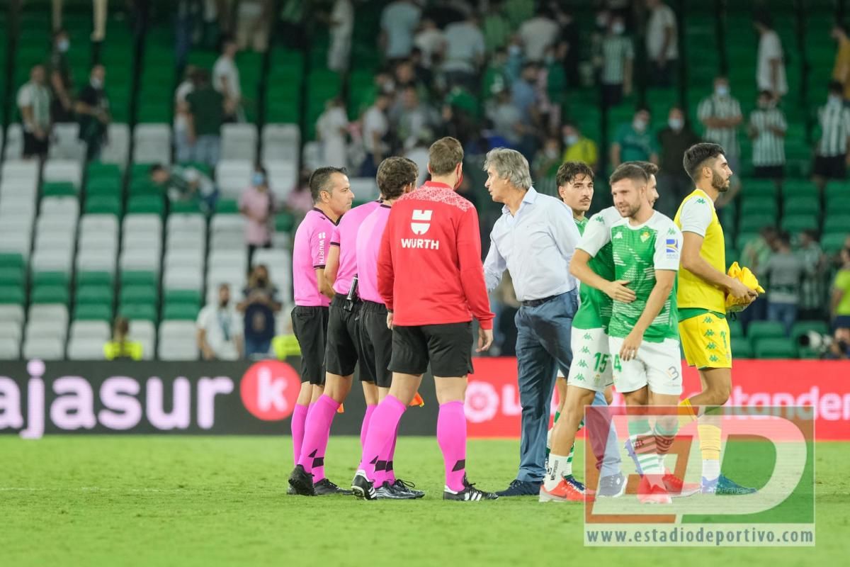 Doblete de Willian José, ovación a Carvalho y Fekir, cuatro palos... el Betis-Getafe, en imágenes