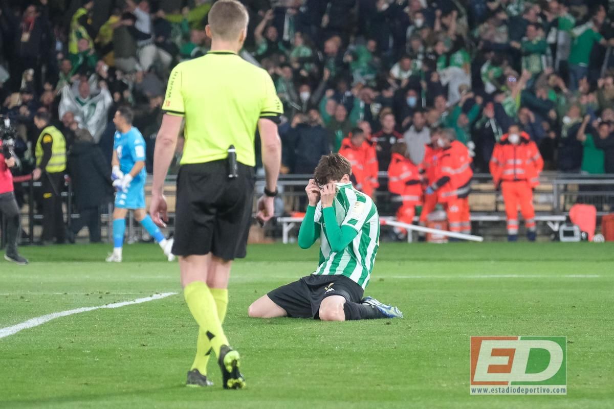 Dos golazos, mucha tensión, una lucha constante... y el penalti de Miranda, los mejores momentos de la final