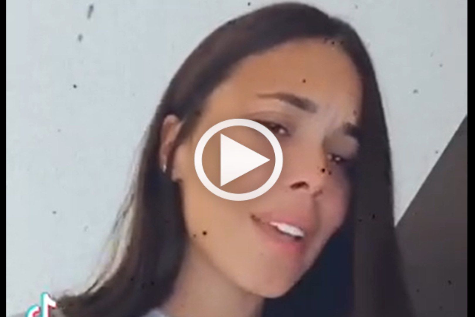 La versión del himno del Almería que arrasa en las redes sociales: ''Tengo los pelos de punta''